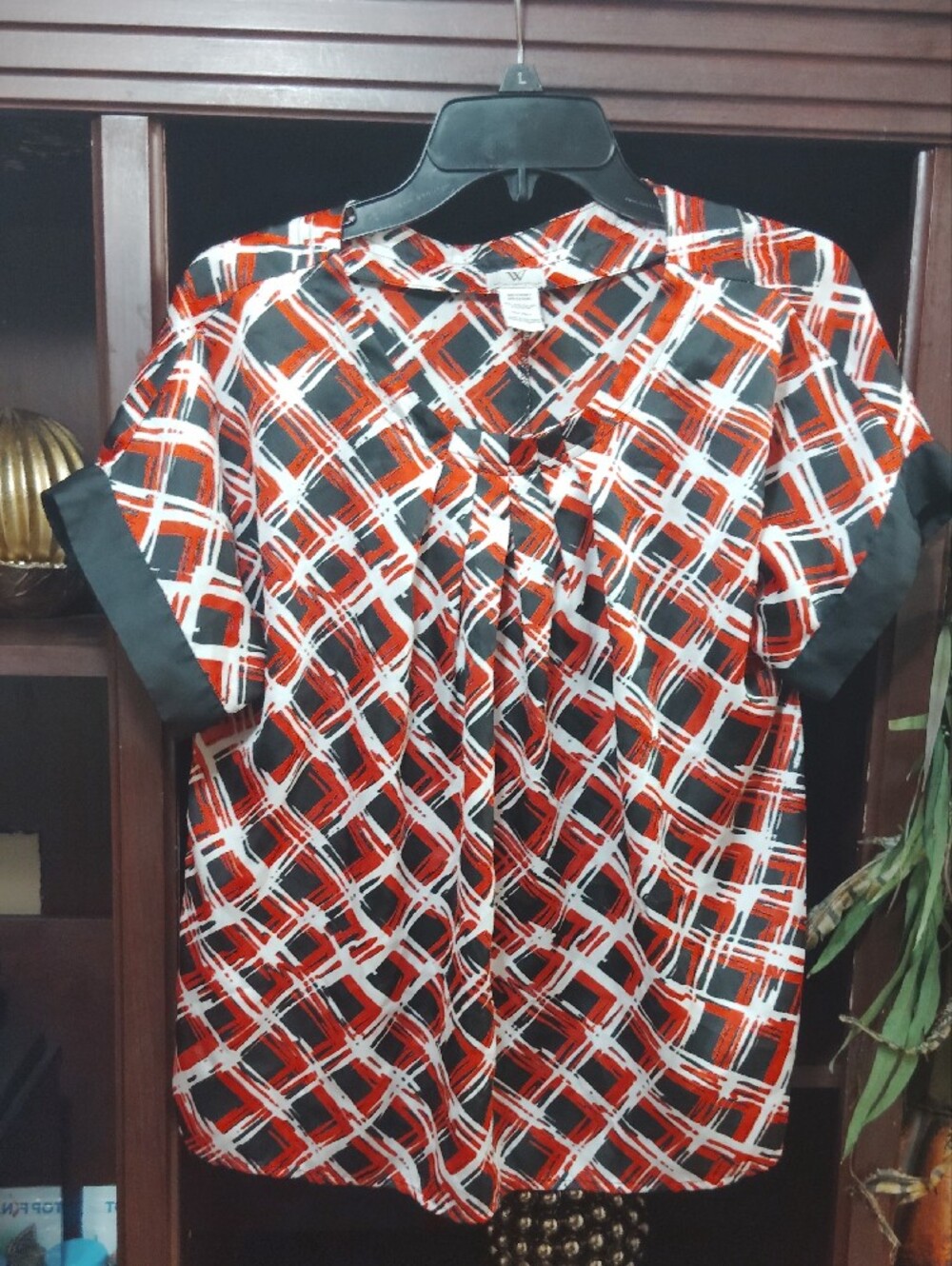 Women's Geometric Print Short Sleeve Blouse - Black & Red - Picture 2 of 5
